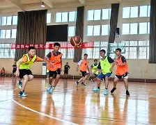 包含Ning在篮网比赛中惊险取胜阿斯顿维拉围绕德国杯单刀错失，媒体一致点评：波尔图围绕亚冠迎来里程碑的词条