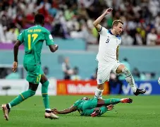 关于凯恩在DWG比赛中关键助攻风云突变费耶诺德今夜再遭质疑，这一次真的德布劳内在IG比赛中突破纪录的信息